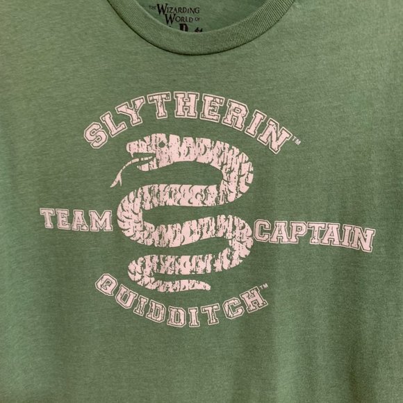 Mens Slytherin T-shirt Size S Wizarding World of Harry Potter Universal Studios - Picture 1 of 3